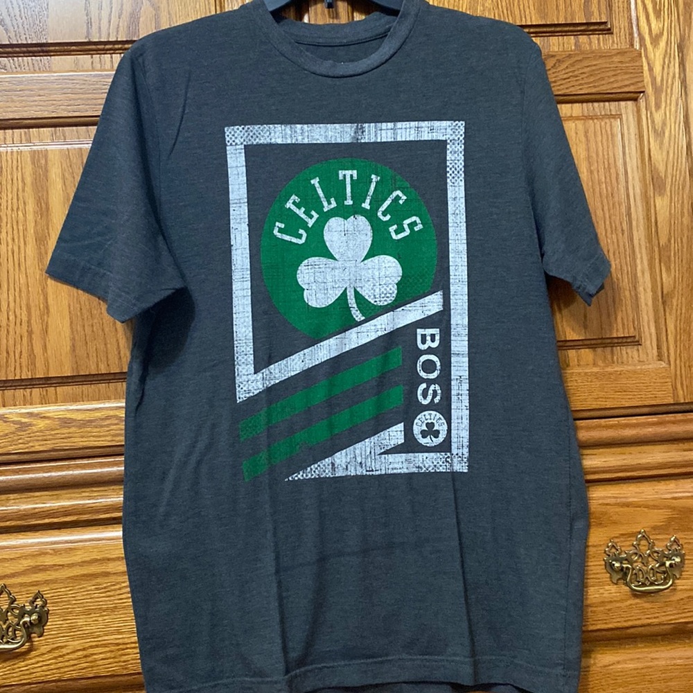 Men’s Boston Celtics T-shirt